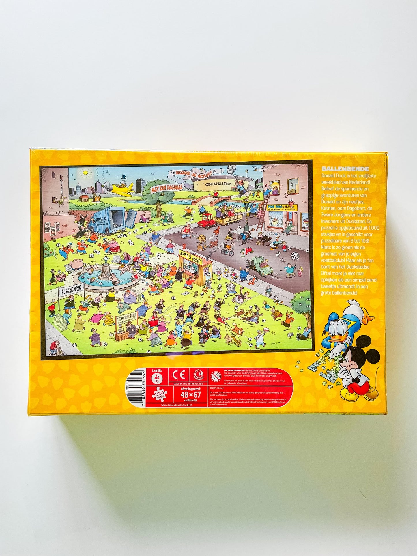 Donald Duck Football Club Puzzle